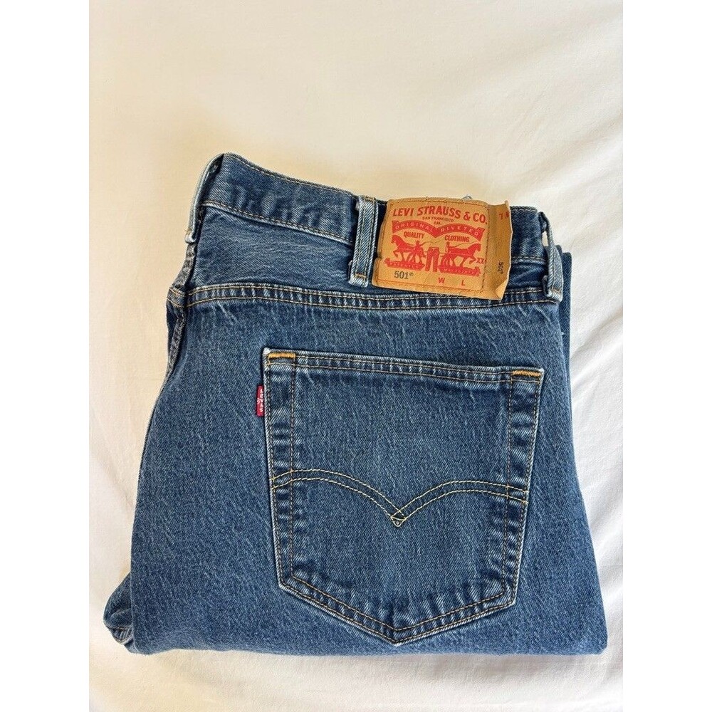 Levi’s 501 Jeans Men’s 42x36 Button Fly Straight Leg Medium Wash Denim Water Les